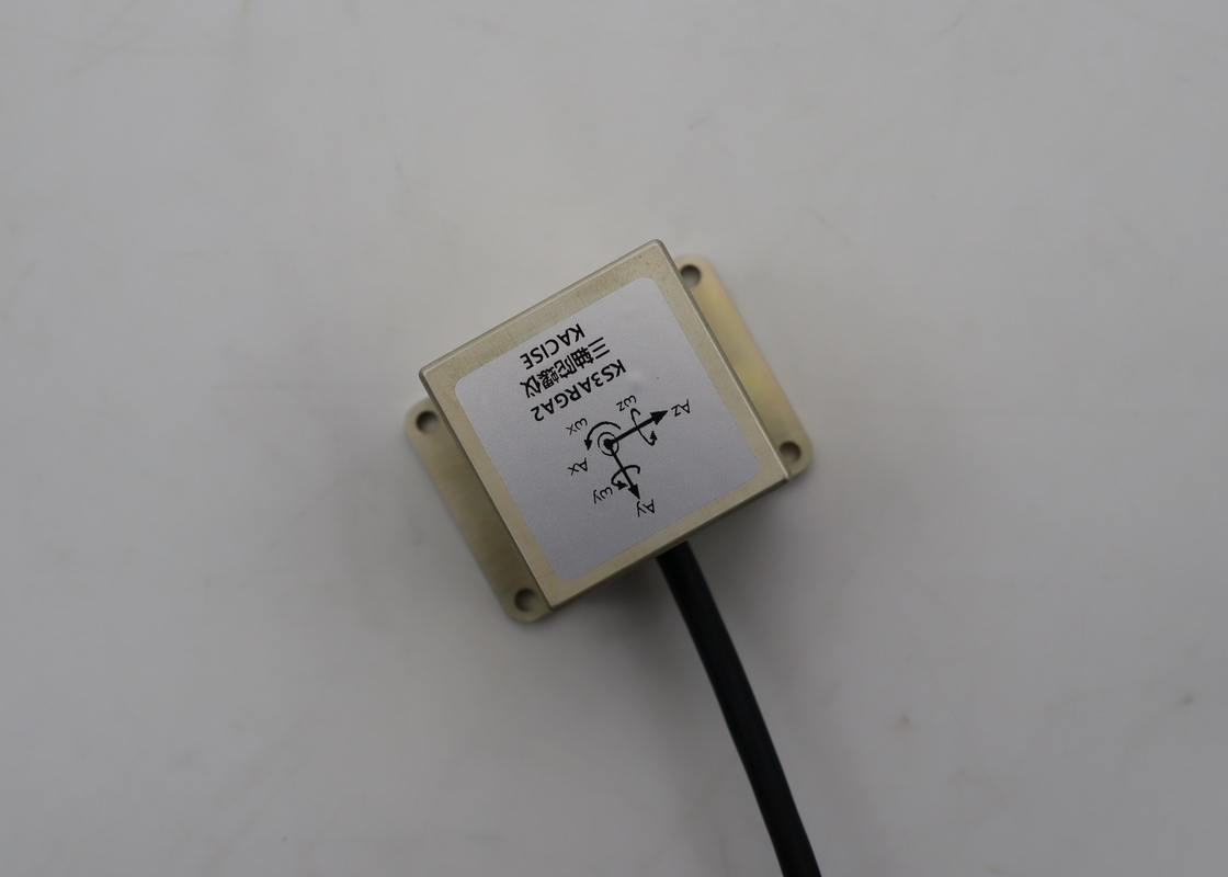 MEMS 자이로스코프 센서 ≤12 (゚/H) 편향 안정성 및 <0.02 (゚°/S/G) G 값 감도성