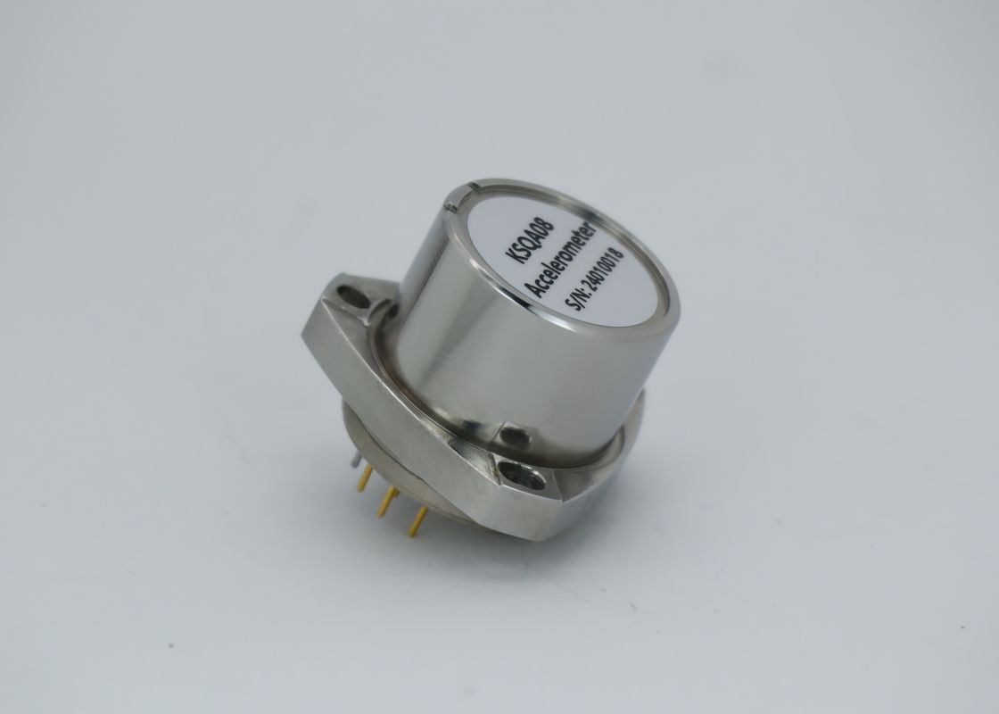 1μg 해상도와 -45°C ~ +80°C 운영 온도 1.2 ~ 1.6mA/g 스케일 요인 쿼츠 유연 가속도 센서