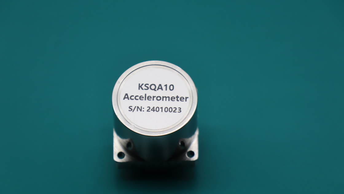 온도 감수성≤30ppm/°C~≤80ppm/°C 가속도 센서 크기 Ø25.4x30mm