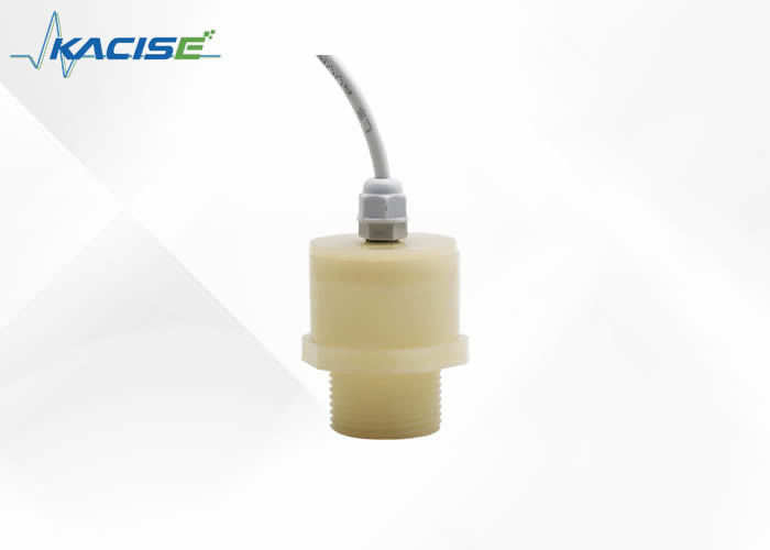 PVDF 재료 초음파 수면 수준 센서 24VDC 작동 전압과 정확한 측정을위한 디지털 출력