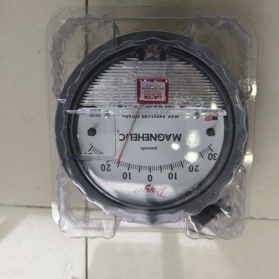 Dwyer Magnehelic 2300-60PA 차차 압력 측정기, 60-0-60 Pa 범위, ±2% 정확성, IP67 장막