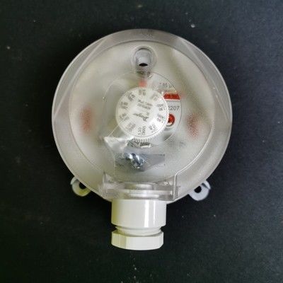 Dwyer ADPS-03-2-N SPDT 스위치 유형 NEMA 13 인클로저 및 이중 스케일 교정이 포함된 조정 가능한 차압 스위치