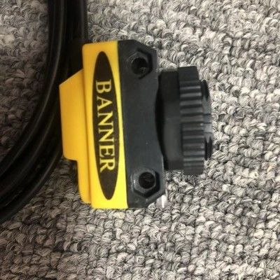 배너 QS18VP6D 감지 범위 IP67 NEMA 6 정격 및 보완 PNP 출력이 450mm인 확산 광전 센서