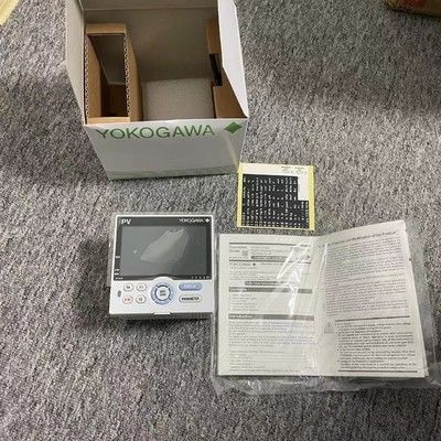 UT35A 디지털 온도 컨트롤러 14 세그먼트 컬러 LCD, 사다리 순서 제어 및 이더넷 통신